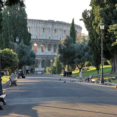 Charming Antonia 300 Mt From Colosseum 아파트