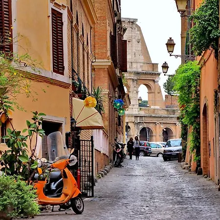 Charming Antonia 300 Mt From Colosseum